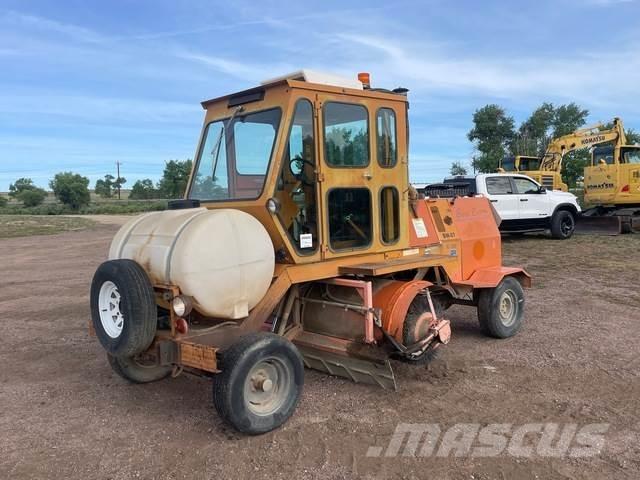 Broce RJ300 Indoor sweepers