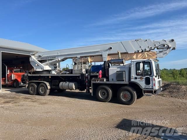 Bronto S178HDT Tracked cranes