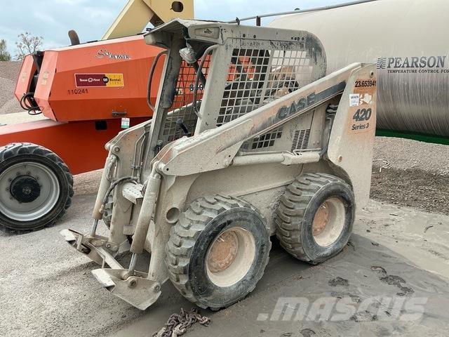 CASE 420 Skid steer loaders