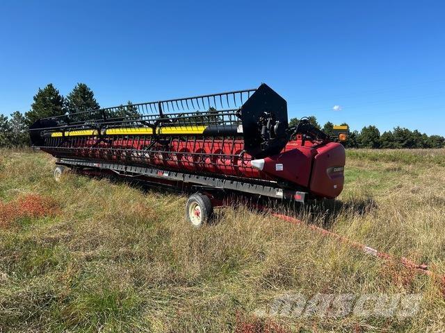 Case IH 3020 Combine harvester heads