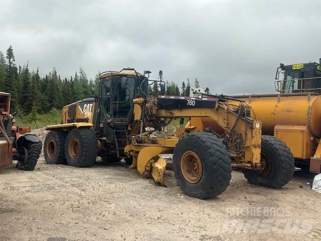 CAT 16M Graders