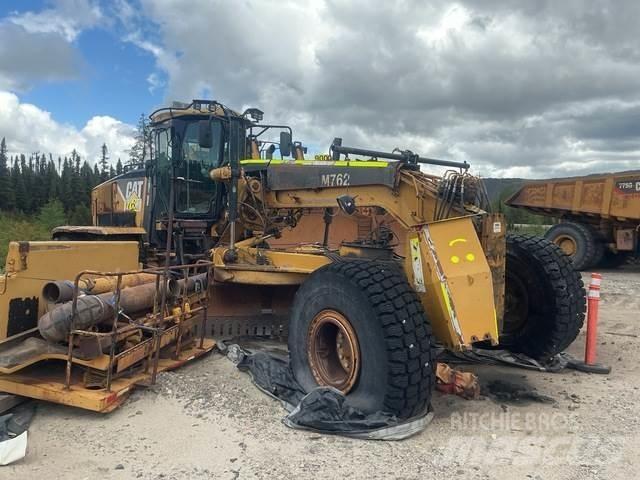 CAT 16M Graders