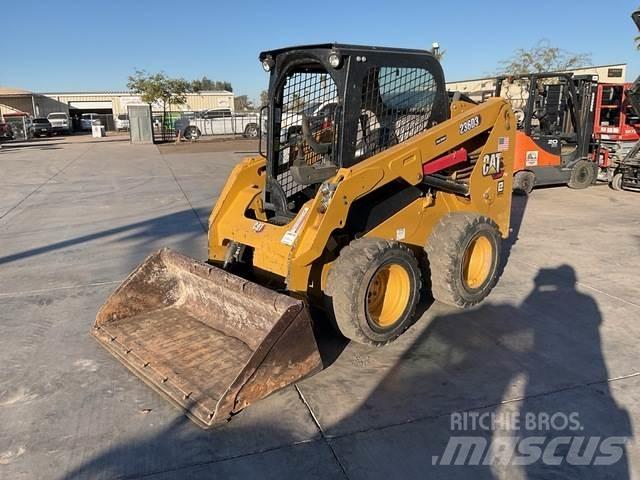 CAT 236D Skid steer loaders