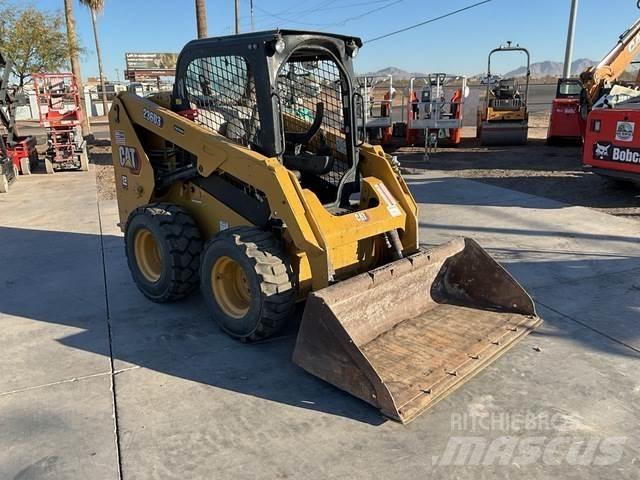 CAT 236D Skid steer loaders