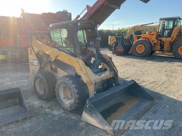 CAT 242D Skid steer loaders