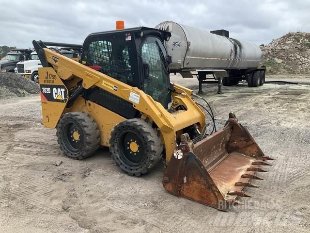 CAT 262D Skid steer loaders