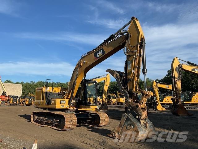 CAT 320 Crawler excavators