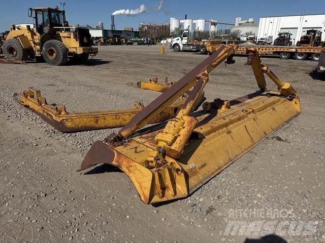 CAT 334-1781 Blades