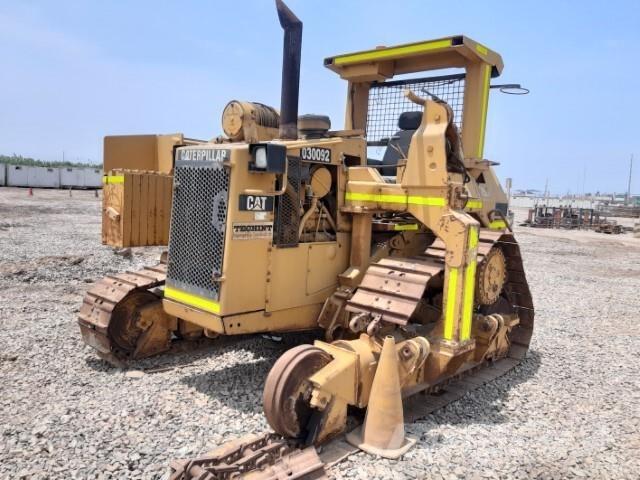 CAT 561H Pipelayer dozers
