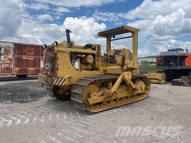 CAT 572G Pipelayer dozers