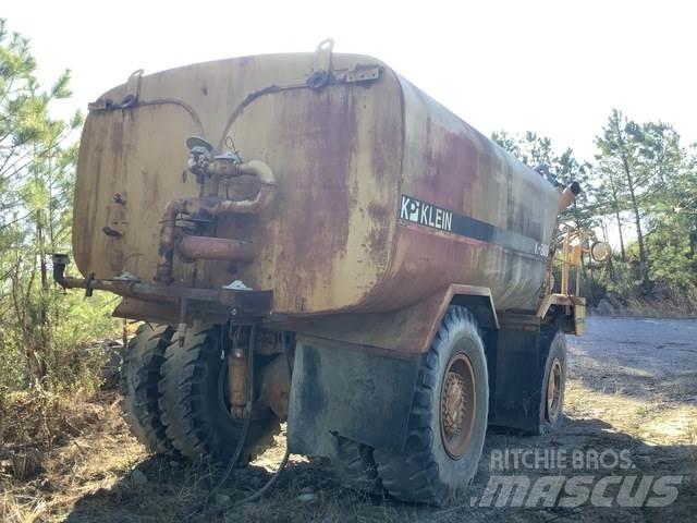 CAT 769C Water tankers
