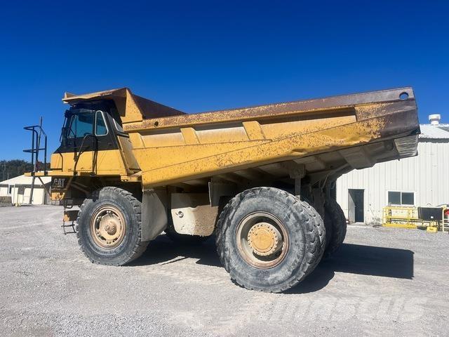 CAT 769D Articulated Haulers
