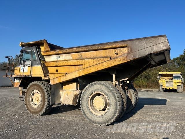 CAT 771D Articulated Haulers