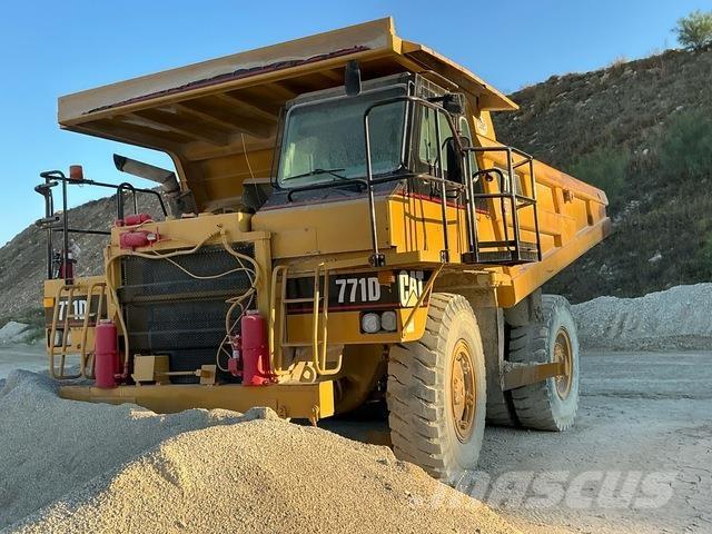 CAT 771D Articulated Haulers
