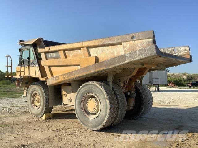 CAT 771D Articulated Haulers