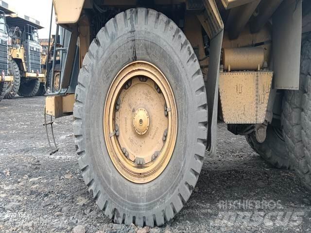 CAT 777E Articulated Haulers