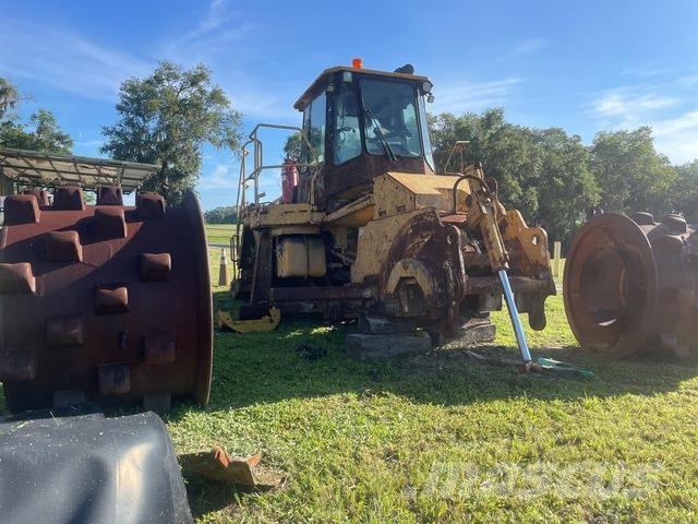 CAT 826G Soil compactors