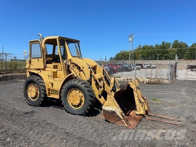 CAT 922 Wheel loaders
