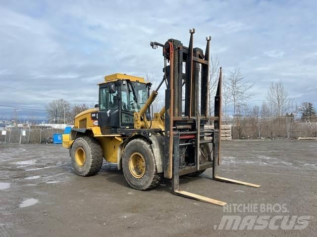 CAT 938K Rough terrain truck