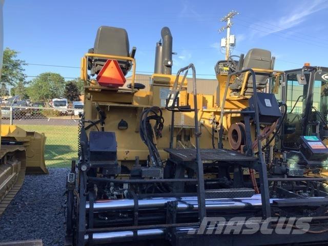 CAT AP-1000D Asphalt pavers