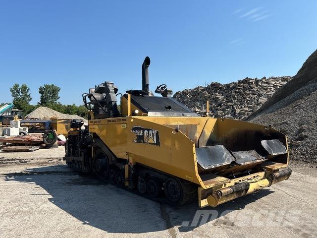 CAT AP1055F Asphalt pavers