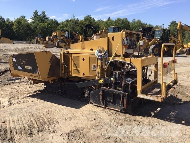 CAT AP255E Asphalt pavers