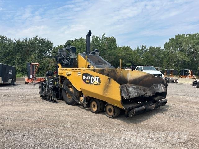 CAT AP600F Asphalt pavers