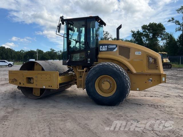 CAT CS66B Single drum rollers