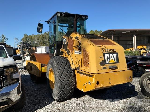 CAT CS66B Single drum rollers
