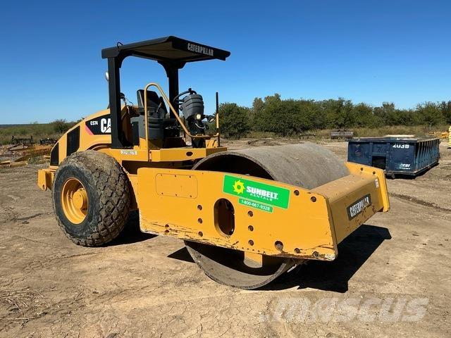 CAT CS74 Single drum rollers