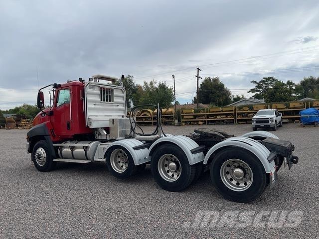CAT CT660 Truck Tractor Units
