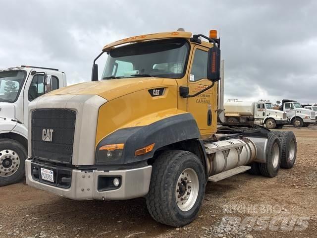 CAT CT660S Truck Tractor Units