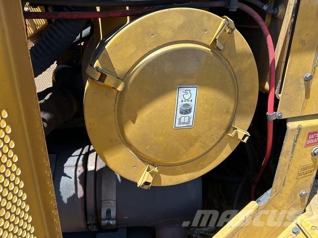 CAT D11T Crawler dozers