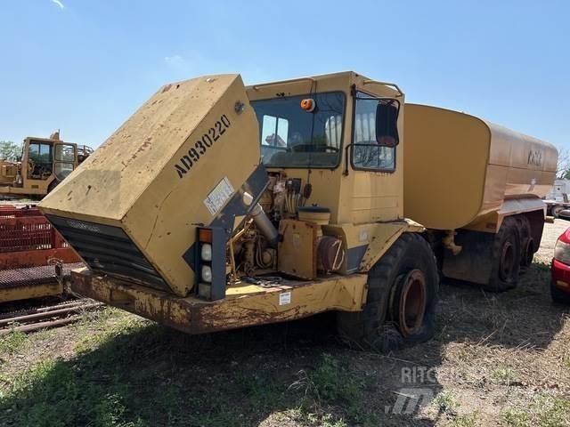 CAT D300D Water tankers