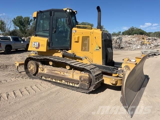 CAT D4 Crawler dozers