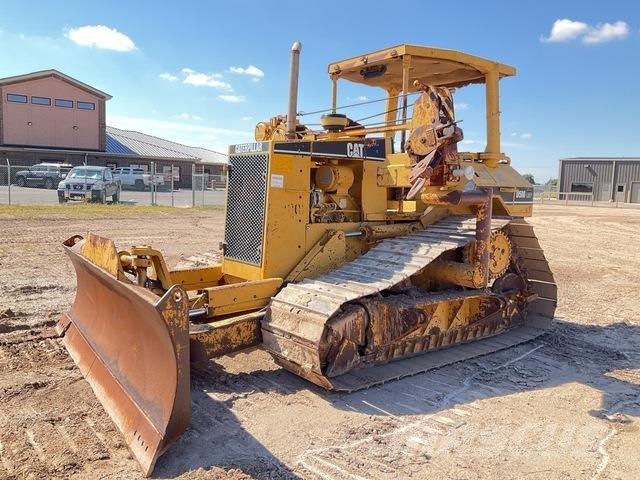 CAT D5M LPG Crawler dozers