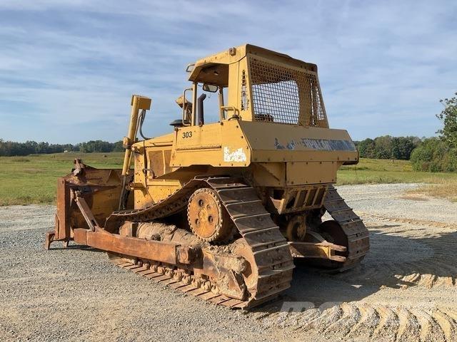 CAT D6H Crawler dozers