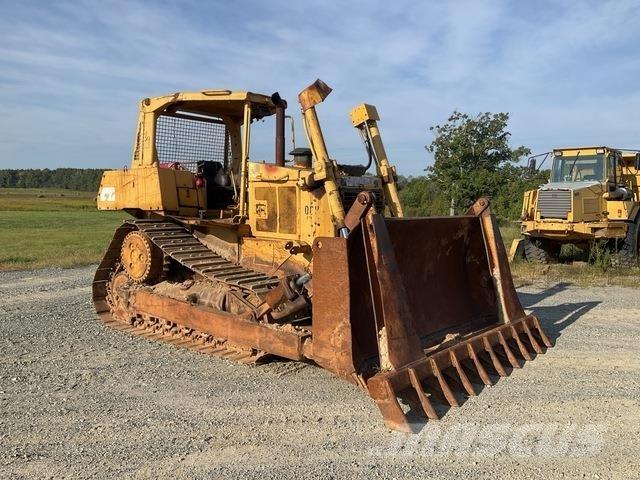CAT D6H Crawler dozers