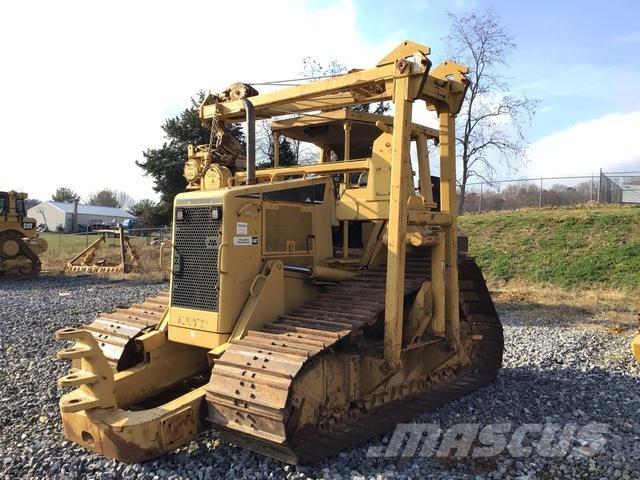 CAT D6N Pipelayer dozers