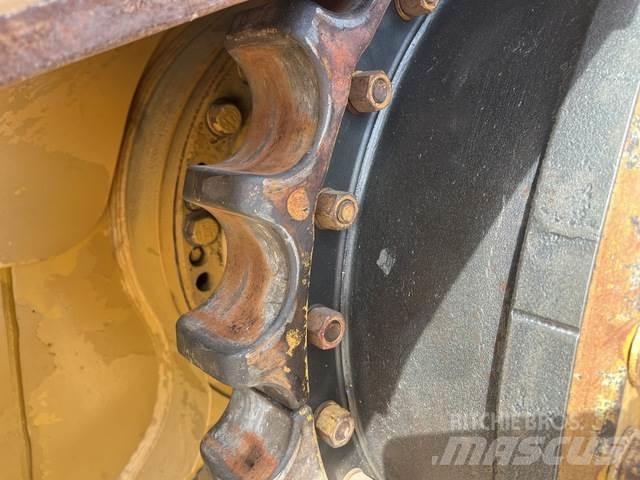 CAT D6R Crawler dozers