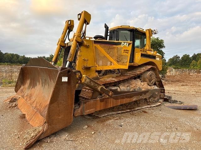 CAT D8T Crawler dozers