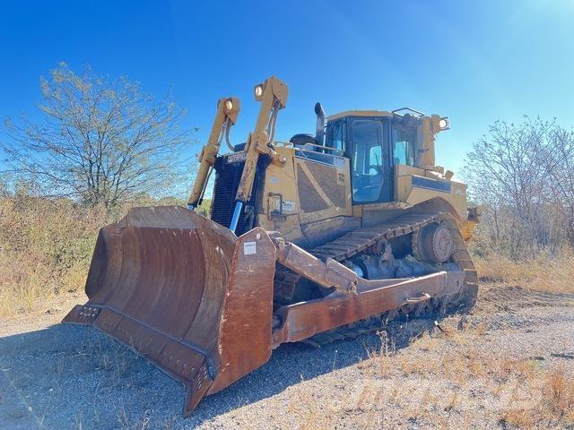 CAT D8T Crawler dozers