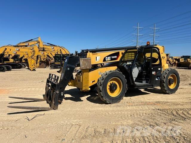 CAT TL943D Telescopic handlers