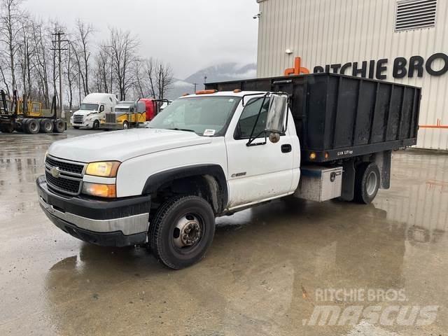 Chevrolet 3500 Flatbed/Dropside trucks
