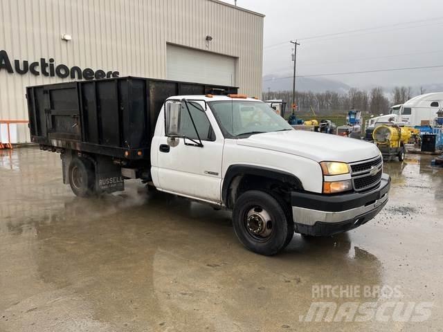 Chevrolet 3500 Flatbed/Dropside trucks