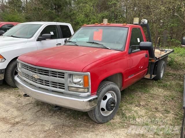 Chevrolet 3500 Flatbed/Dropside trucks