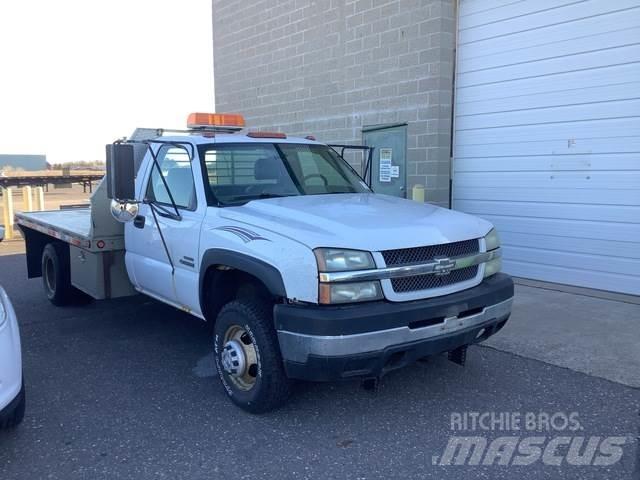 Chevrolet 3500 Flatbed/Dropside trucks