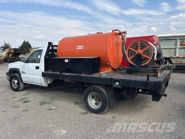 Chevrolet 3500 Flatbed/Dropside trucks