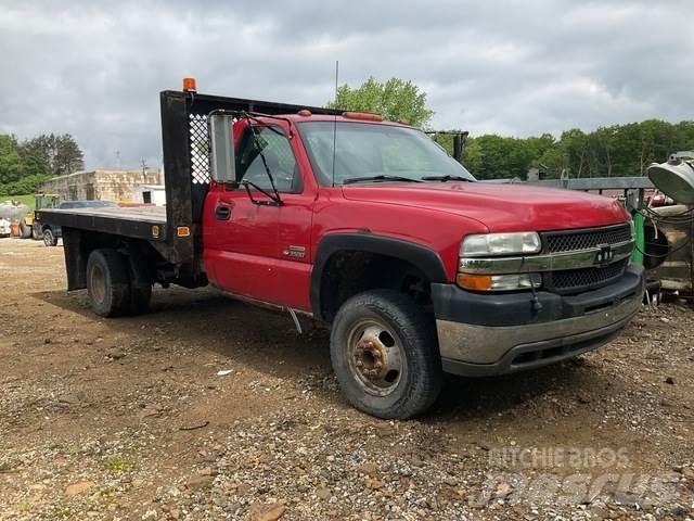 Chevrolet 3500 Flatbed/Dropside trucks