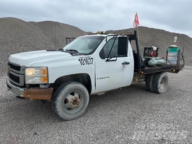 Chevrolet 3500 Flatbed/Dropside trucks